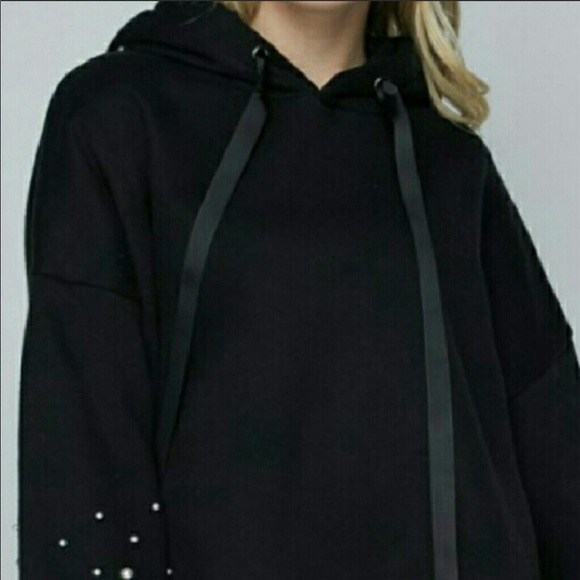 🤩Last 1🤩💕Pearl Embellished Black Hoodie 💕 - Picture 5 of 11